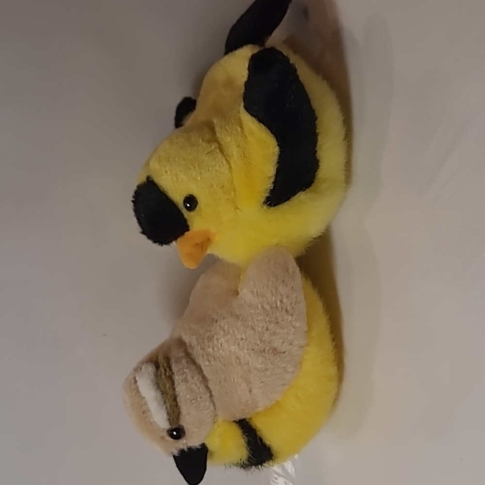 Vintage K&M international plush puppet Meadowlark and Goldfinch bird stuffe…